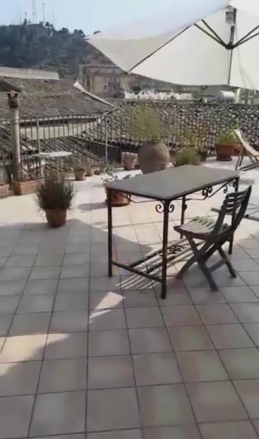 Casa Vacanza Vico Medica Модика Экстерьер фото